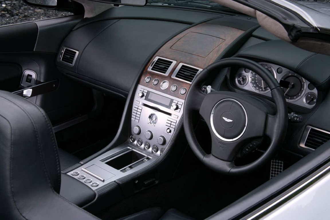 Aston Martin DB9 Volante